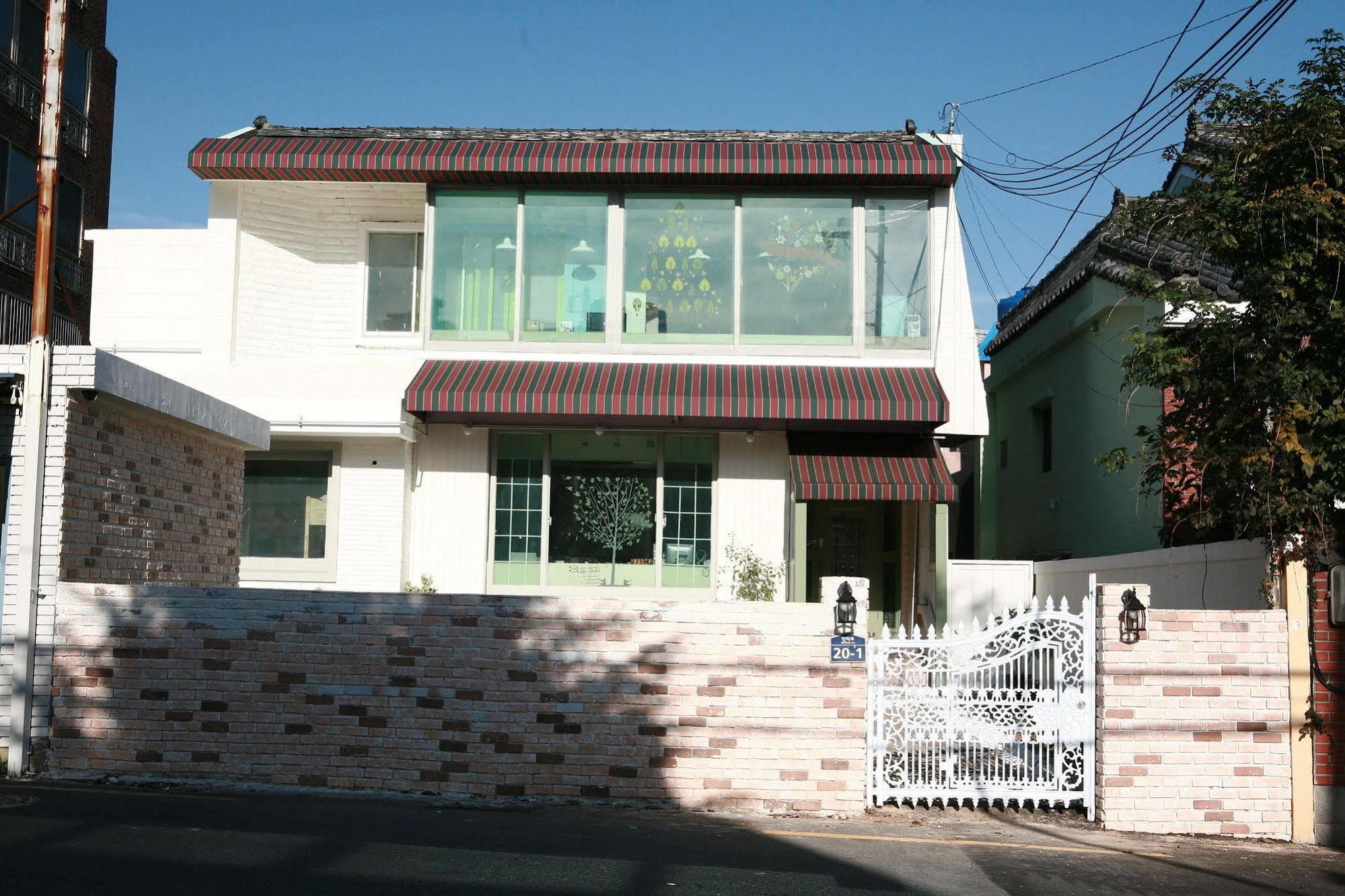 Guesthouse Mate Ciudad Metropolitana de Ciudad Metropolitana de Busan Exterior foto